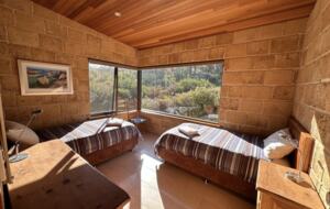 Coralwood Cottage in Native Garden Landscape - North Bornholm, Australia