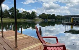 Spacious Waterfront Escape on Tim’s Ford Lake - Estill Springs, Tennessee