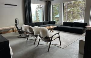 Ski In /Ski Out Modern Chalet - Penticton, Canada