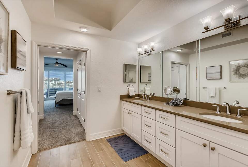 Intracoastal Elegance in Clearwater Beach - Clearwater Beach, Florida