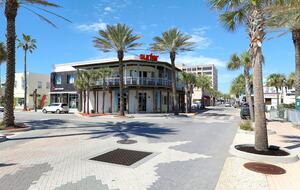 Stylish Neptune Beach Escape – Steps to the Sand - Neptune Beach, Florida