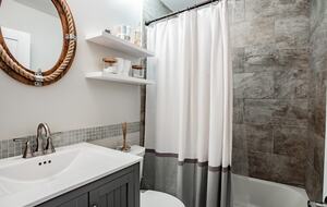 Stylish Neptune Beach Escape – Steps to the Sand - Neptune Beach, Florida