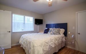 Stylish Neptune Beach Escape – Steps to the Sand - Neptune Beach, Florida