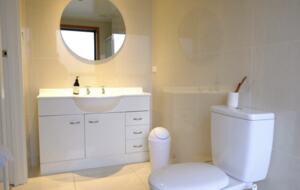 That Wanaka Tree House | BEST Lake Front Location - Wānaka, New Zealand