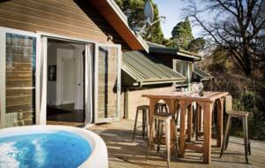 That Wanaka Tree House | BEST Lake Front Location - Wānaka, New Zealand