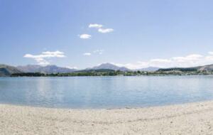 That Wanaka Tree House | BEST Lake Front Location - Wānaka, New Zealand