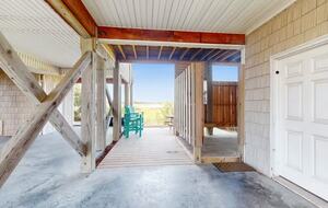 Coastal Haven with Sound Views in Surf City - Surf City, North Carolina