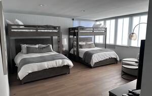 Sophisticated Newport Beach Retreat Near Sand and Marina - Newport Beach, California