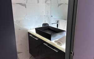 Sophisticated Newport Beach Retreat Near Sand and Marina - Newport Beach, California