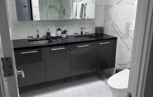 Sophisticated Newport Beach Retreat Near Sand and Marina - Newport Beach, California