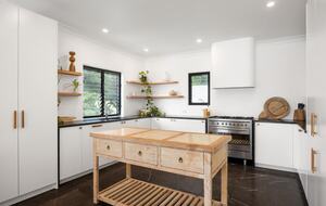 Foxtail Rise | Sunshine Coast Retreat with Exquisite Outdoor Living - Doonan, Australia