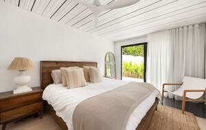 Foxtail Rise | Sunshine Coast Retreat with Exquisite Outdoor Living - Doonan, Australia