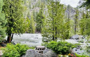 Icicle Canyon River House - Seattle, Washington