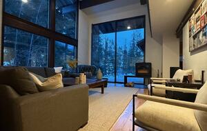 Icicle Canyon River House - Seattle, Washington