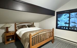 Icicle Canyon River House - Seattle, Washington