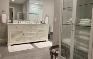 Timeless Secluded Luxury Steps from Historic Edgartown - Edgartown, Massachusetts