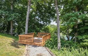 Spacious Waterfront Escape on Tim’s Ford Lake - Estill Springs, Tennessee