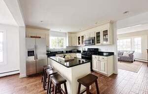 Secluded Westhampton Beach Haven Near the Water - Westhampton Beach, New York