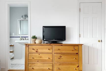 Secluded Westhampton Beach Haven Near the Water - Westhampton Beach, New York