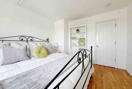 Secluded Westhampton Beach Haven Near the Water - Westhampton Beach, New York