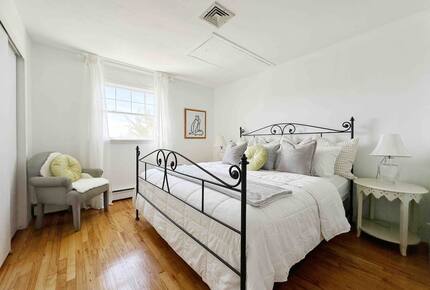 Secluded Westhampton Beach Haven Near the Water - Westhampton Beach, New York