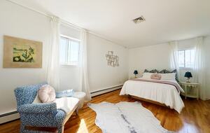 Secluded Westhampton Beach Haven Near the Water - Westhampton Beach, New York