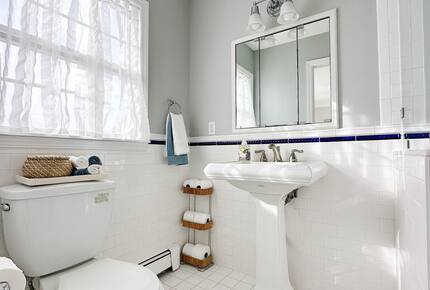 Secluded Westhampton Beach Haven Near the Water - Westhampton Beach, New York