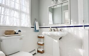 Secluded Westhampton Beach Haven Near the Water - Westhampton Beach, New York