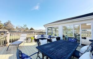 Secluded Westhampton Beach Haven Near the Water - Westhampton Beach, New York