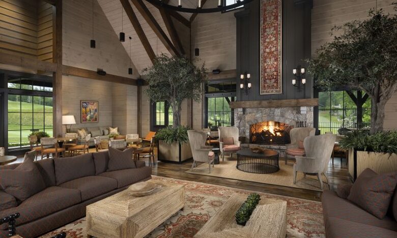 Two Moon | Elegant Mountain Home with Great Community Amenities - Cashiers, North Carolina