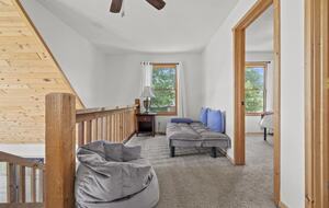 Lakeside Tranquility at Getaway Ranch - Theodosia, Missouri