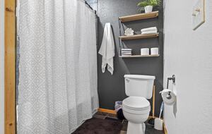 Lakeside Tranquility at Getaway Ranch - Theodosia, Missouri