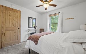 Lakeside Tranquility at Getaway Ranch - Theodosia, Missouri