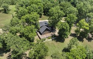 Lakeside Tranquility at Getaway Ranch - Theodosia, Missouri