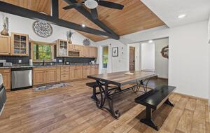 Lakeside Tranquility at Getaway Ranch - Theodosia, Missouri