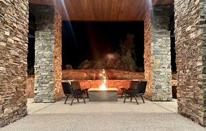 360° Views & Architectural Brilliance in Sedona - Sedona, Arizona