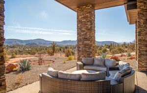 360° Views & Architectural Brilliance in Sedona - Sedona, Arizona