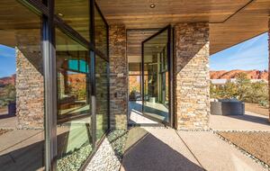 360° Views & Architectural Brilliance in Sedona - Sedona, Arizona