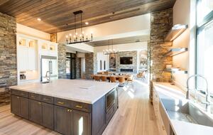 360° Views & Architectural Brilliance in Sedona - Sedona, Arizona