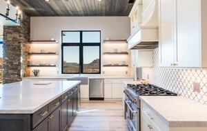 360° Views & Architectural Brilliance in Sedona - Sedona, Arizona