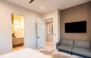 360° Views & Architectural Brilliance in Sedona - Sedona, Arizona