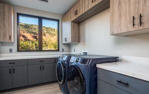 360° Views & Architectural Brilliance in Sedona - Sedona, Arizona