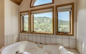 Edelweiss Chalet | Ski to Lift - Steamboat Springs, Colorado