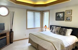 Edelweiss Chalet | Ski to Lift - Steamboat Springs, Colorado