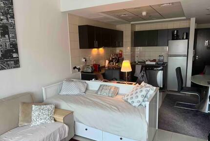 Waterfront Charm in Dubai Marina - Dubai, United Arab Emirates