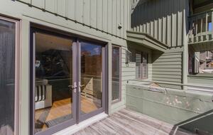 Stratton Mod Farmhouse Ski-In Retreat - Stratton, Vermont