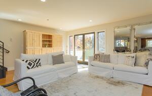 Stratton Mod Farmhouse Ski-In Retreat - Stratton, Vermont