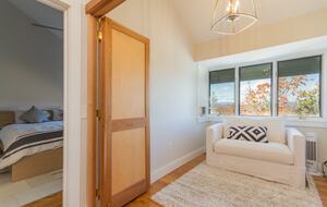 Stratton Mod Farmhouse Ski-In Retreat - Stratton, Vermont