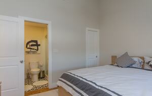 Stratton Mod Farmhouse Ski-In Retreat - Stratton, Vermont