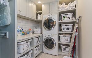 Stratton Mod Farmhouse Ski-In Retreat - Stratton, Vermont